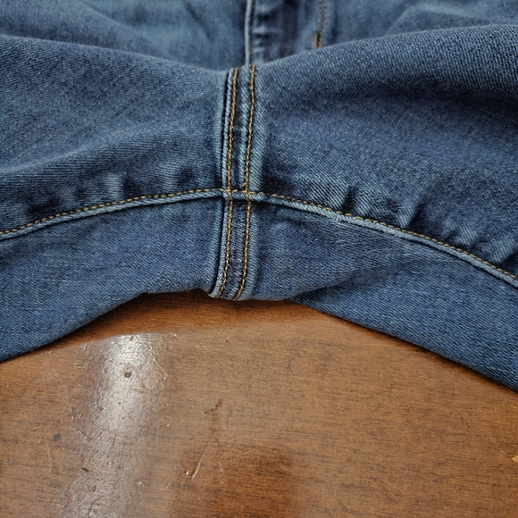 American Eagle Outfitters Blue Jeggings with Classic Denim Look - Picture 8 of 8